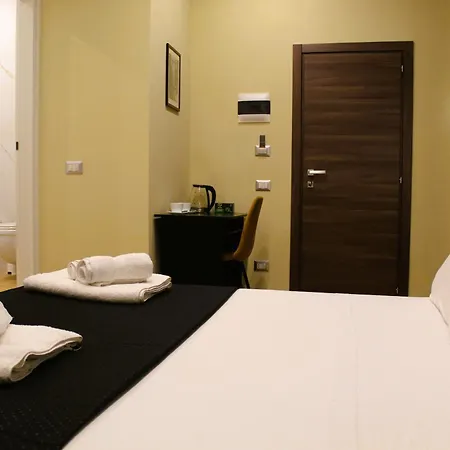 Blackwoody Contemporary - Centro Storico Via Toledo Guest house *