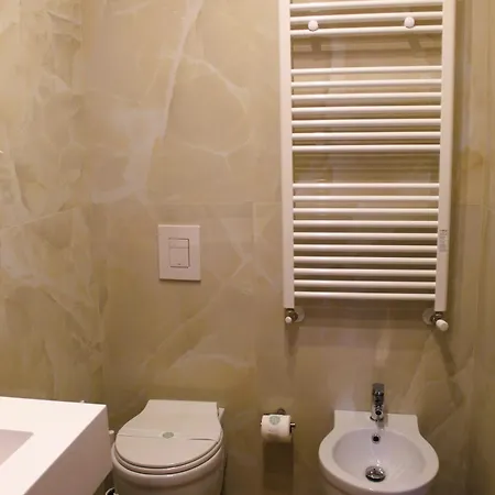Guest house Blackwoody Contemporary - Centro Storico Via Toledo *