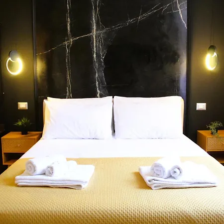 Blackwoody Contemporary - Centro Storico Via Toledo * Naples