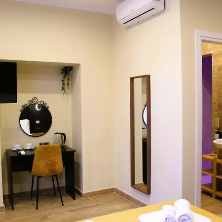 Blackwoody Contemporary - Centro Storico Via Toledo Naples