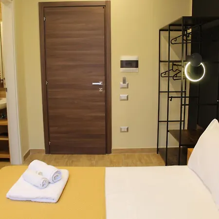 Blackwoody Contemporary - Centro Storico Via Toledo Guest house