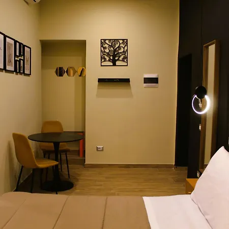 Guest house Blackwoody Contemporary - Centro Storico Via Toledo Naples